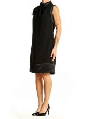 SIMPLY VERA VERA WANG
Black Sleeveless Mock Neck Shift Dress